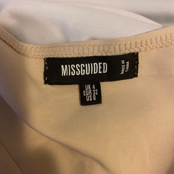Missguided Beige Puff Sleeve Corset Top - Picture 4 of 4